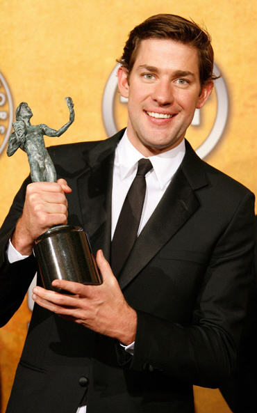 John Krasinski The Cast of THE OFFICE at the SAG Awards John Krasinski